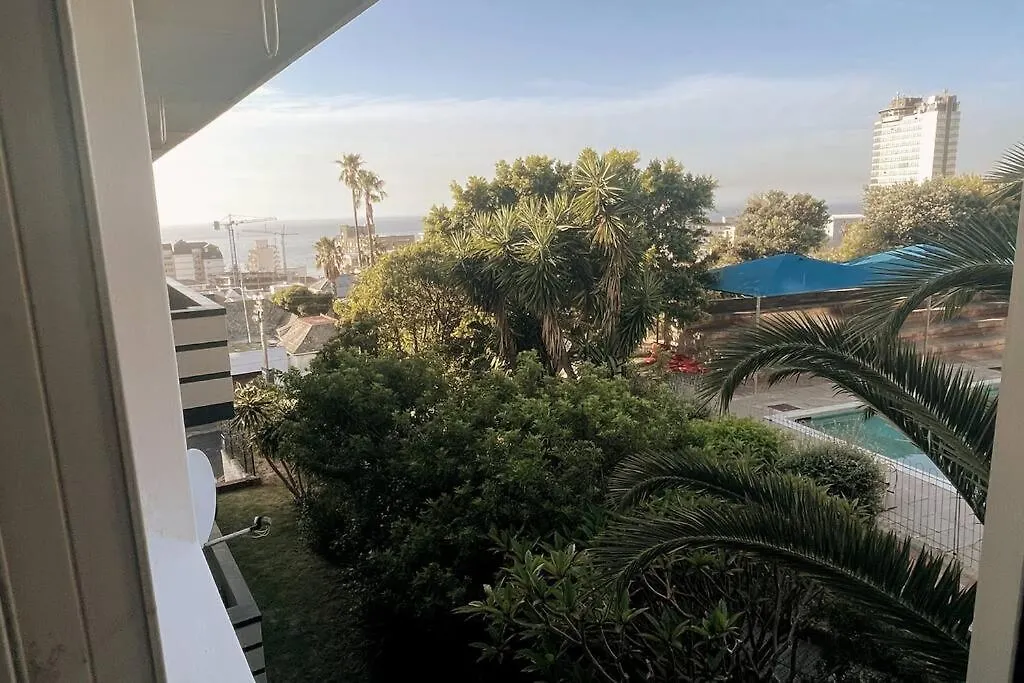 Embassy Apartment Cape Town 0*,  Güney Afrika